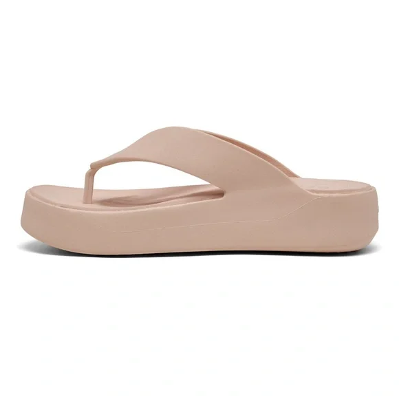 Crocs Getaway Platform Flip Flops in Quartz - Picture 3 of 11